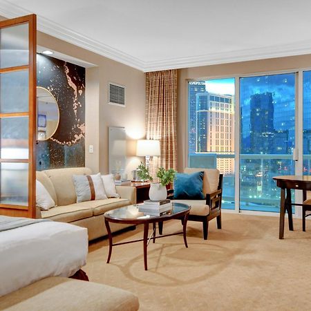 Balcony Strip View Suite * Mgm Signature Tower 3 Las Vegas Exterior photo