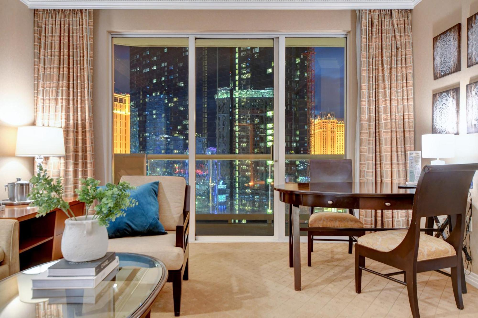 Balcony Strip View Suite * Mgm Signature Tower 3 Las Vegas Exterior photo