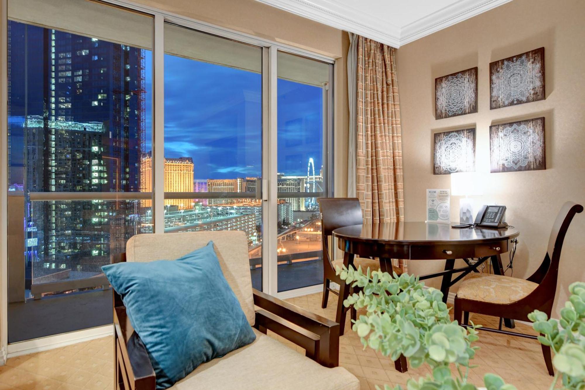 Balcony Strip View Suite * Mgm Signature Tower 3 Las Vegas Exterior photo