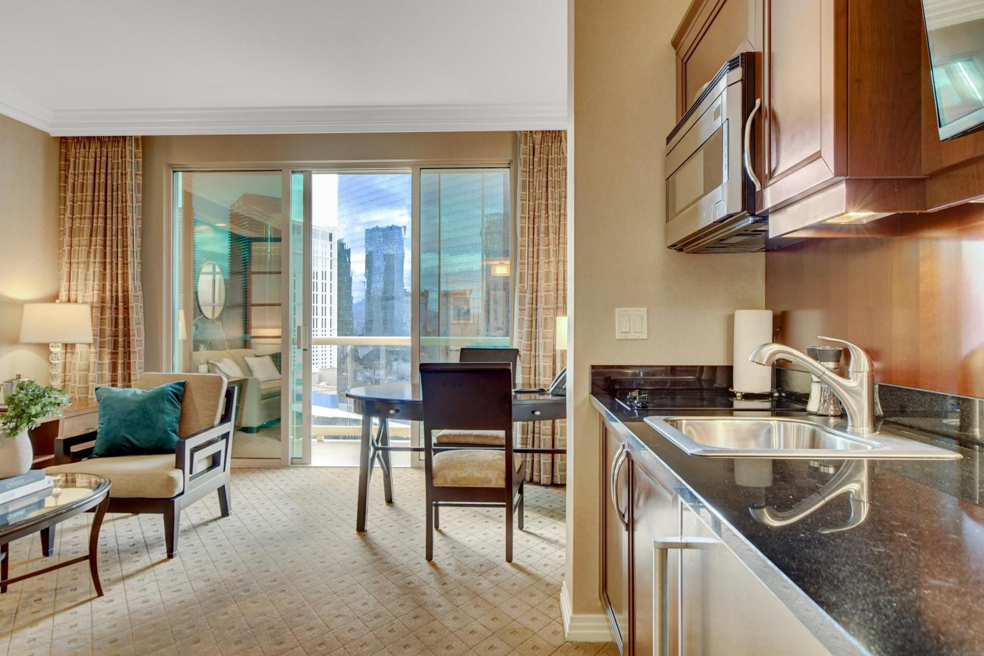 Balcony Strip View Suite * Mgm Signature Tower 3 Las Vegas Exterior photo